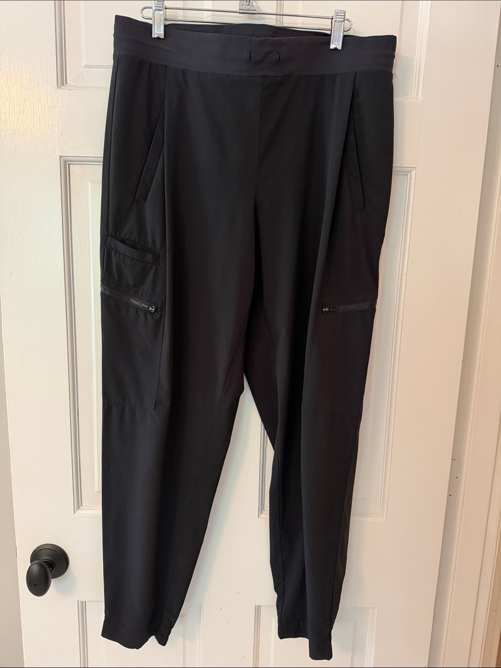 Athleta women's Black Casual Cargo Pants